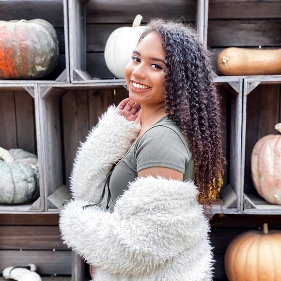 Meet your Posher, Rita - Picture 1 of 1